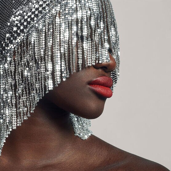 FAMOUS BATOM MATTE RED REALNESS